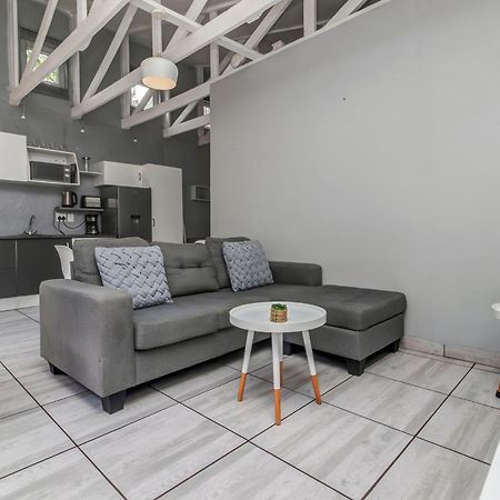 Sitatunga Guest Lodge โจฮันเนสเบิร์ก ภายนอก รูปภาพ