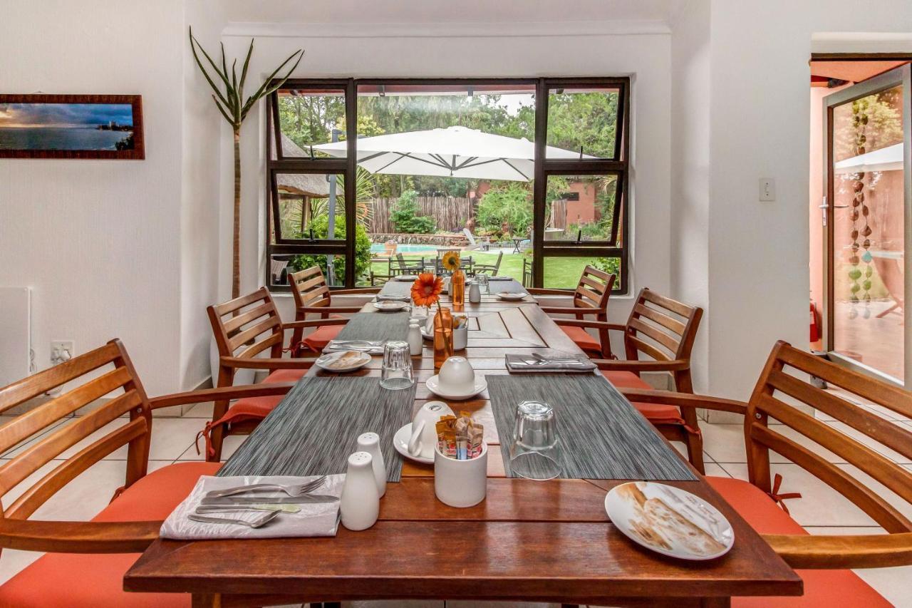 Sitatunga Guest Lodge โจฮันเนสเบิร์ก ภายนอก รูปภาพ